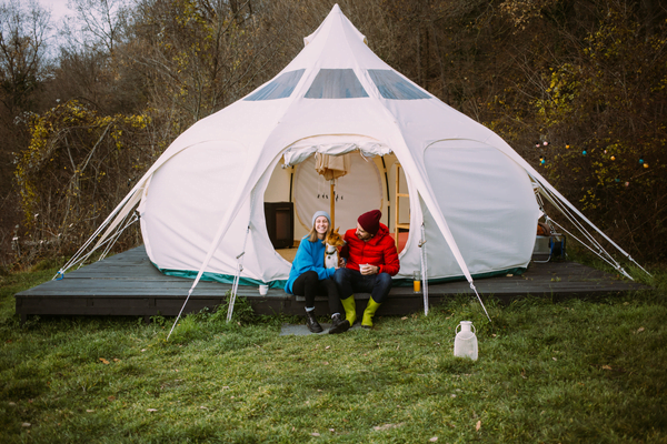 romantic weekend getaway glamping
